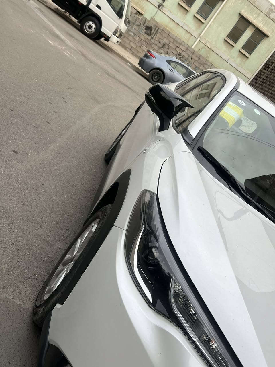 فروتلاندر2025
فول مواصفات رقم بغداد تحويل مباشر 
المواصفات فتحة سقف 
5كامرات محيط 360 درجه
مقاعد جلد كهرباء  
كشنات تدفئة تبريد 
رادار امامي نضام تحديد مسار 
سياره ماشية 11 الف 
قيادة ذاتية ونضام ترحيب عن قرب
بدون اضرار او صبغ او بارد او شخوط 
السعر 28 مليون 
***********
