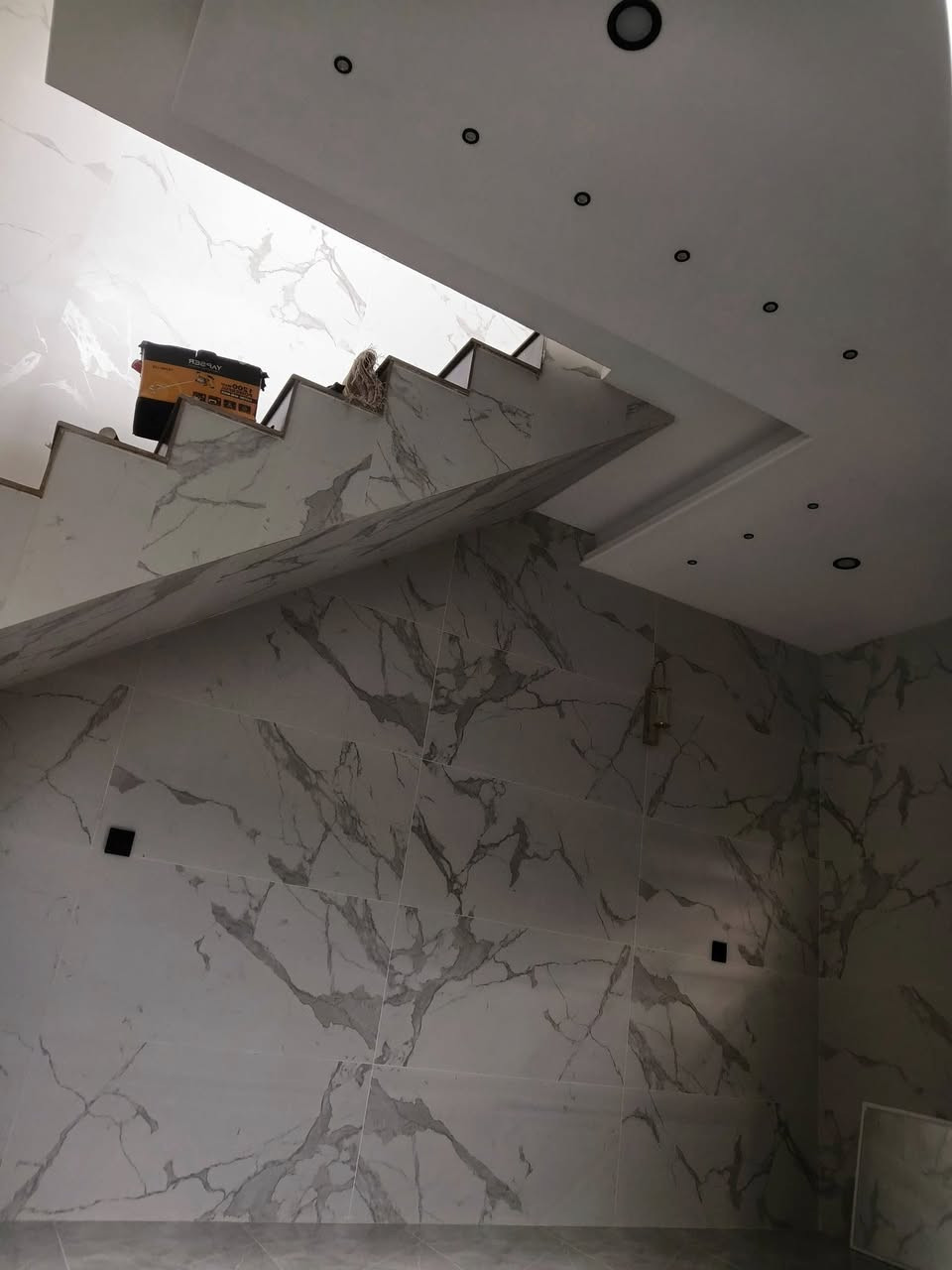 السلام عليكم 💥💥💥 السعر 140 مليون 💥💥 

💥دار للبيع زيرووو بناء حديث 

💥الموقع الكندي  قرب  تقطيع( B )  قرب  الشبكات 
ماء + كهرباء + تبليط 

💥الصنف سكني ملك صرف المساحة ١٤٠ متر 

💥طابقين غرفة في الطابق الاول وغرفتين بالطابق الثاني 

للاستفسار اكثر
***********
 اتصال + واتس
