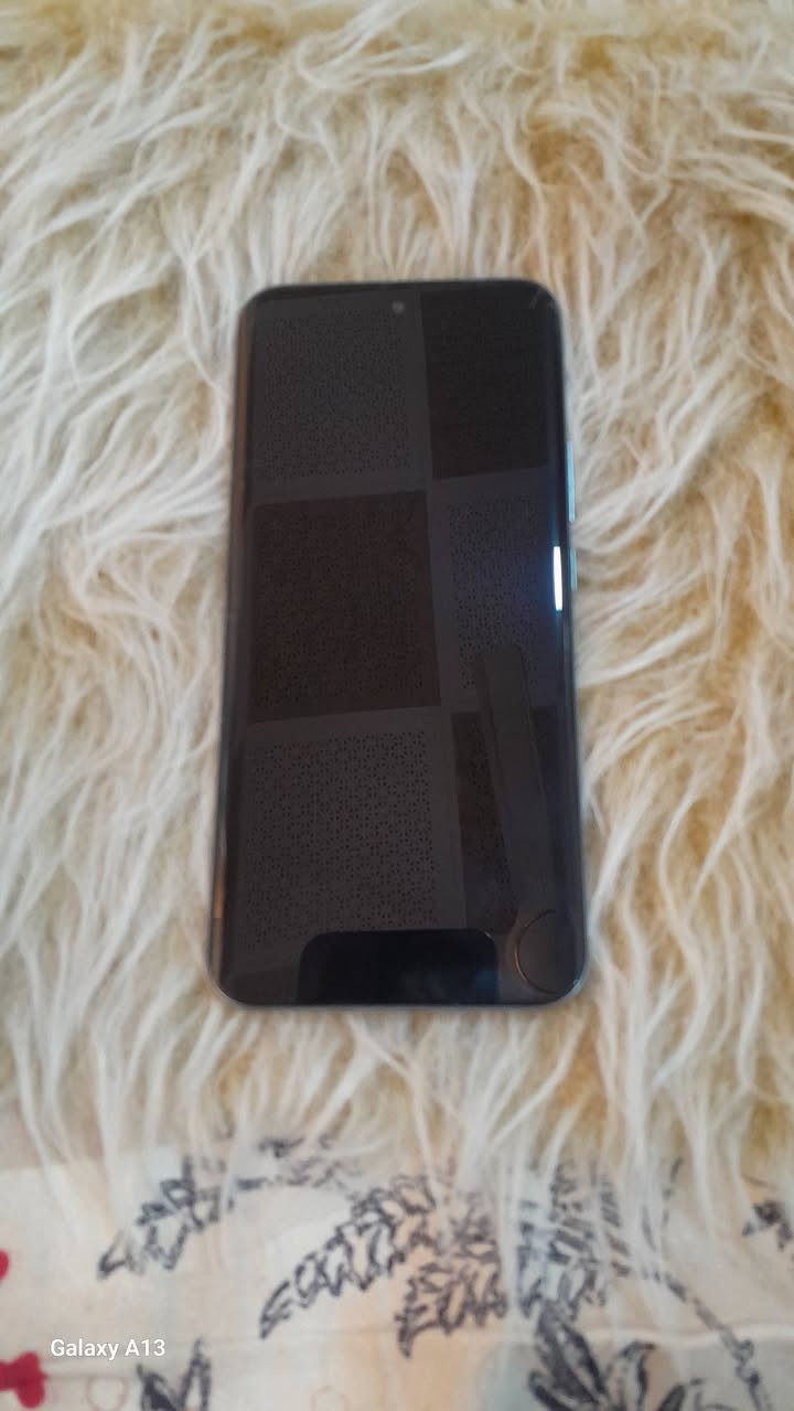 شبارك 40برو بلاس ذاكره 256الجهاز مستعمل ٥ ايام فقط مع كافه الملحقات المكان كربلاء البوبيات ***********
