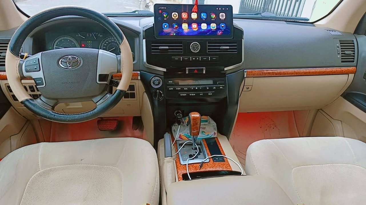 تويوتا لاندكروز 2013 شركه جيهان سيارة مال بيت عله ايد وحده مواصفات GXR محرك 8 سلندي فول مواصفات سياره مكفوله كفاله عامه من صبق او فتح مكينه او كير  كفاله سيرفز كامل قبل شهر تخم تاير دلوب من شركه جيهان
رقــــــــم اربيل انكليزي22
مكان السيارة اربيل 

💎 ســعــر ✅ ::  الــرد تلقائي📮

مواصفات السيارة 
ارباك 8 
تشغيل عن بعد
ثـــــــــلاجه
كشن كهربائي 3دكم
3قطع تبريد
كامره
اطفاء ذاتي
منضومه زنون

ملاحضه
سياره  هزه جديد
سنويه لل 30
للعلم سياره مال بيت عله ايد وحده
يوجد سونر عندي بيه
مـــــــــــلاحضه.   
يوجد. جراد بل بنيد او قماره
سبب مقطايه جادر بل صيف
مـــــــــــضــــــــح بل صــــوره

رقم صاحب السيارة 
***********
