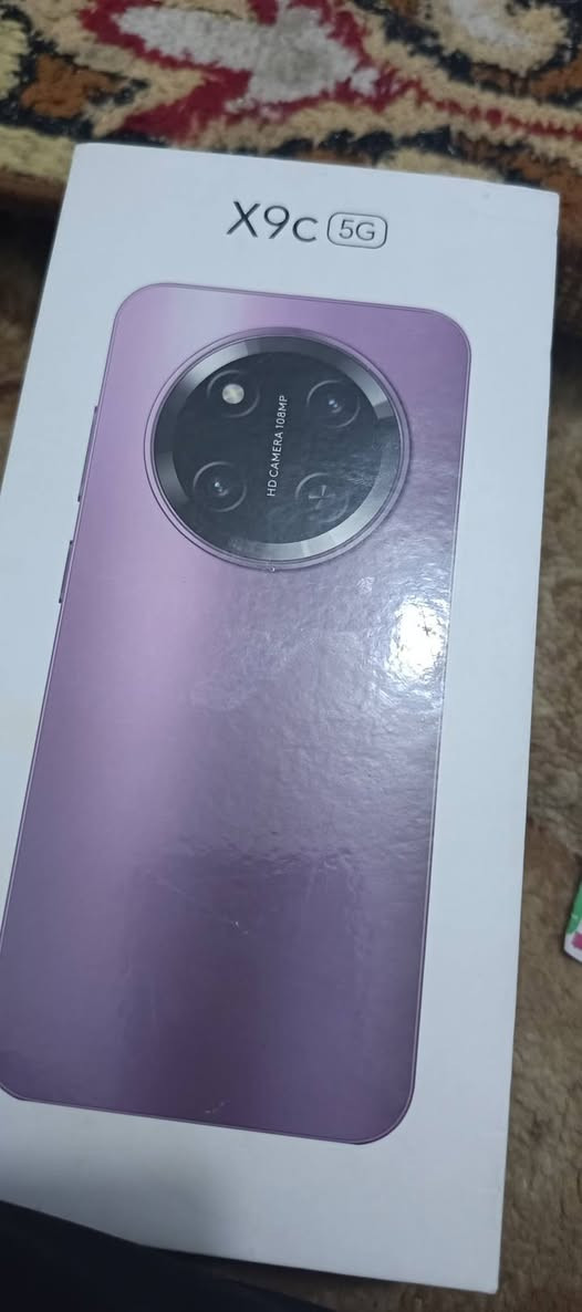 السلام عليكم موبايل هونر اكس 9C موبايل جاهز من كلشي وجديد ما مفتوح مكاني نجف السعر 100 بيه مجال موبايل جاهز وشغال رقم الهاتف *********** متواجد 24ساعه🌹
