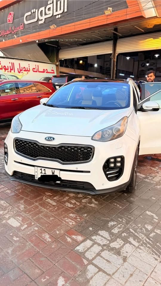 سبورتج خليجي 2018 رقم بغداد دولي
محرك 2000 دوش
كراسي كهرباء اوتو هولد هاندبريك بصمه ونظام منحدرات كشاف رباعي وزراك لايت ومودات قيادة
بانوراما وصندوق كهرباء
حساسات امامي خلفي وكامرة خلفية
بردة خلفية
كشنات جلد ومخمل
تبريد بيانو منفصل
ومودات قيادة ونظام ترحيب وبصمة دخول انارة داخلية وخارجية كلها led
سستم صوت JBL
سياره غراضها كامله ومغلفه ارضيات وكشنات جلد
بيها دعامية امامية مبدلة ومصبوغة عند شركة كيا وبارد بسيط جدا بحافة بنيد فقط باقي مكفول كفالة عامه
سعر 195 وبيها مجال 
مكان بغداد العطيفية
***********
