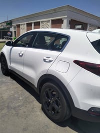 سبورتج 20 أمريكي حادثه بسيط جدا مواصفات عاديه ماشيه 65 السعر 165  0771...