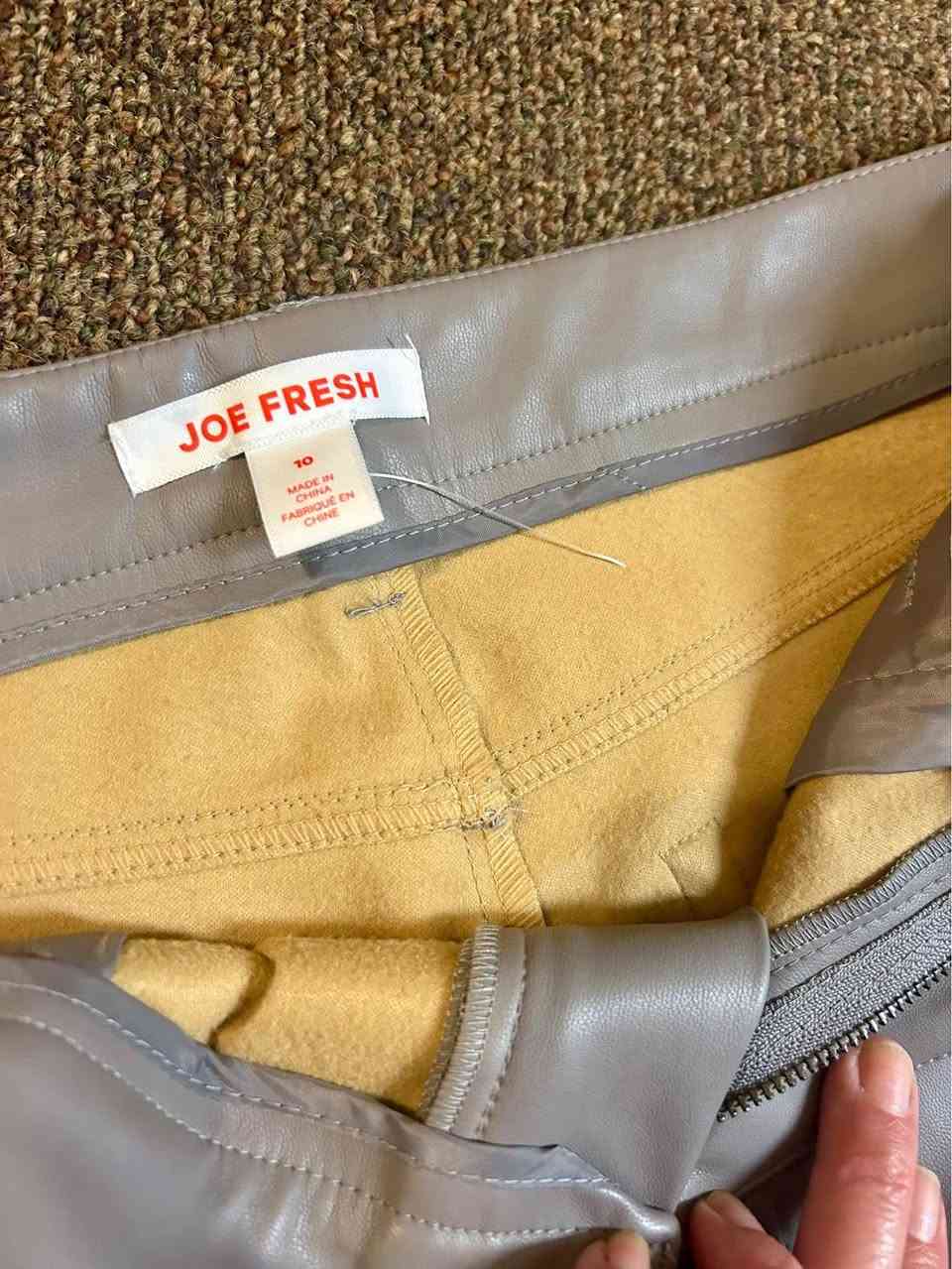 $25 each
$20 if buy 2 or more
Never Worn, Brand New! Burnaby, BC


**إذا كنت صاحب هذا الإعلان وتريد حذفه لأي سبب، رجاءا أرسل رسالة إلى الدعم الفني**