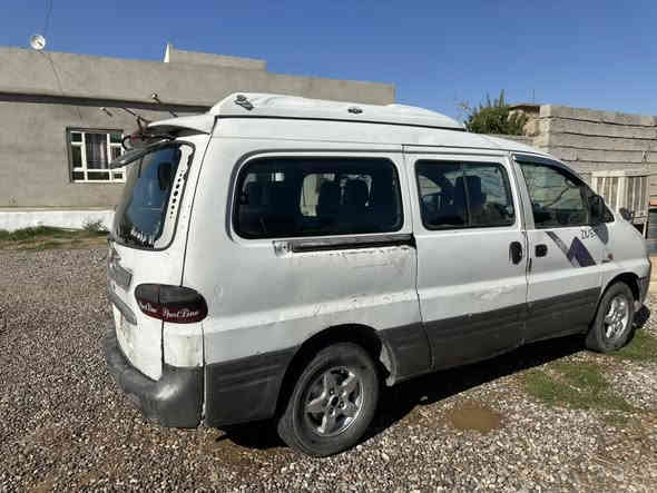 كيه لبيع موديل 2002  ….. 11 راكب شرط التحويل أو الوكاله السعر ٤٥ وبيها مجال…. الاتصال إلى 

  ***********
