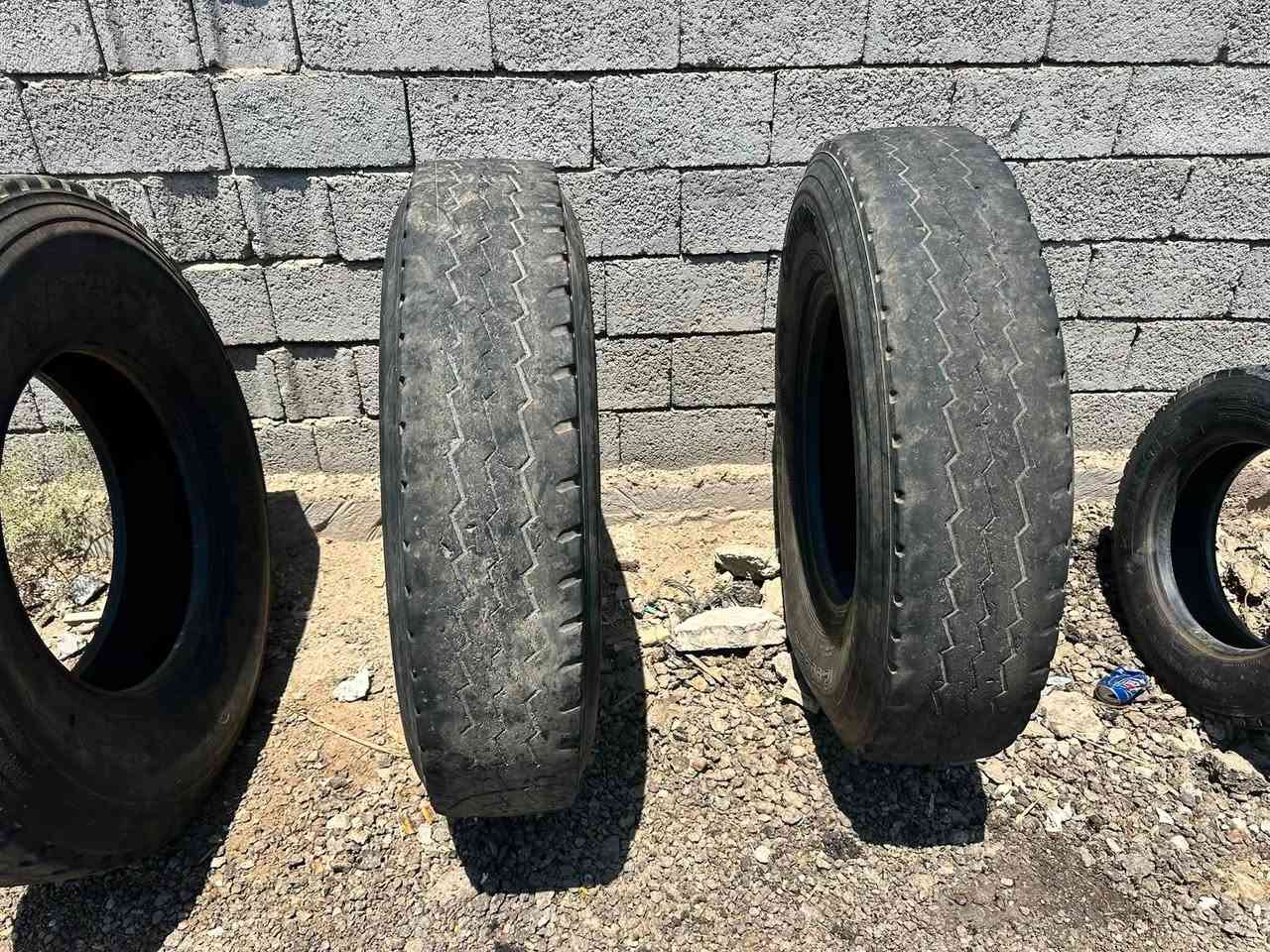 سبعه زواج تايرات للبيع  لزوج 75 لف مكاني جرف نداف ***********
