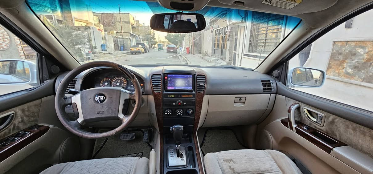 سلام عليكم محروسه لبيع مديل 2006 محرك وكير وتبريد صدر تخم تاير فتحه سلايت شغاله كشن كهرباء شاشه كهربائيات كلهه تشتغل كله كامل رقم بابل مشروع وطني  مصبوغه حزام جماليه اني صبغتهه وعدي صورهه قبل صبغ وارد امريكي حادثهه جاملق صفحه سايق مدون داخل سعر ٧٨ عنوان بغداد ***********
