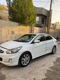 سيارة اكسنت موديل 2012 مواصفات فول فتحة سقف اشارة بالمري مكينة 1.600 ب...