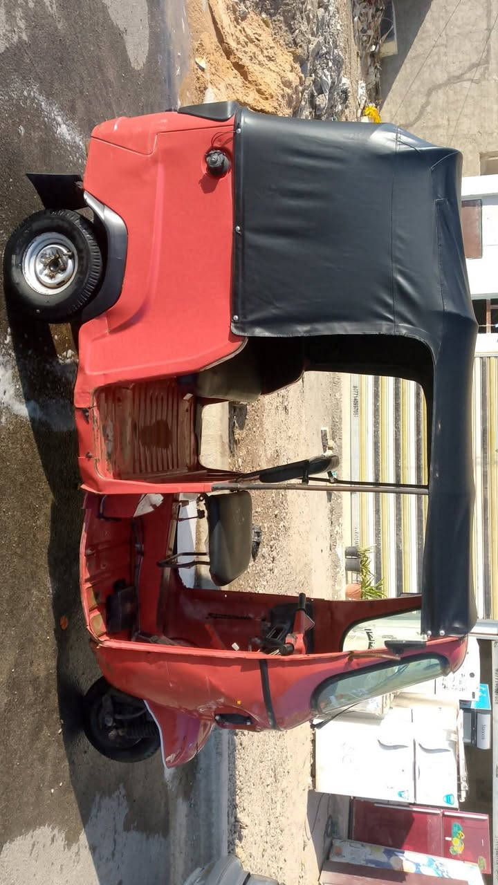 سلام عليكم خوان تكتك بياجو موديل 2021 للبيع تكتك خير من الله تكتك شغاله جاهزه فقط اوراق ضاعت عندي اتكفلك سرقه وعشائر السعر 1600 الاستفسار ***********
