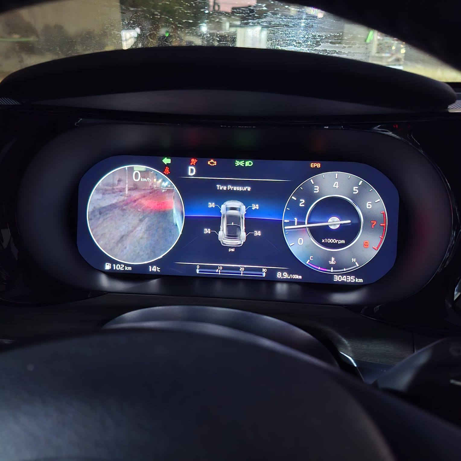 السلام عليكم كي فايف رقم قادسية معوقين محرك 1600 تيربو موديل 23 فول الفول شنو ابالك بيه السعر ب 175 

*********** حمزة, القادسية
