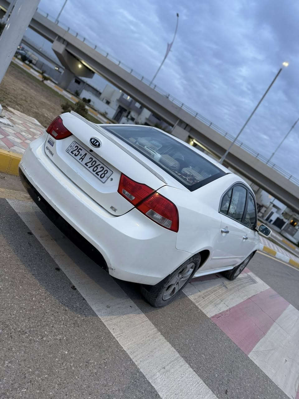 كيا اوبتيما موديل٢٠٠٩ خليجي
محرك ٢٤٠٠ المرغوب

رقم وسنويه جديد

فول مواصفات 

السياره مكفوله من كلشي

عدا ملاحضات خفيفه بارد فقط

مكان السياره كركوك 

السعر ١١٧$وبيها مجال للشراي

سياره جديده
***********
