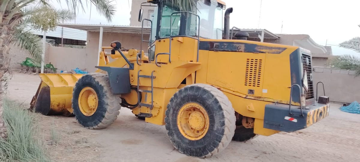 للبيع شغل صيني موديل 2010 المكان واسط الحي       ***********

