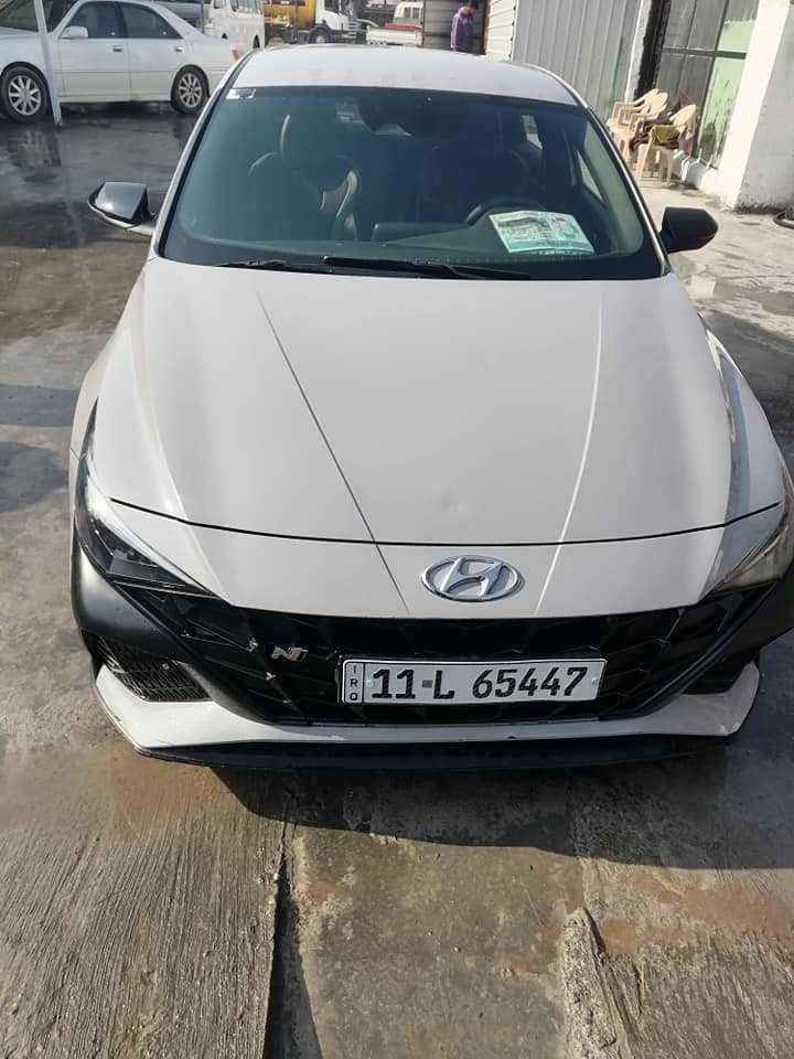 السلام عليكم هونداي النترا موديل ٢٢ رقم بغداد مشروع وطني سنوية ل ٢٨ سياره جديده فول عده الفتحه سياره كير محرك حداديه تبريد تخم تاير جديد ساره بيهه صبغ جاملغ خلفي وقبق جنطه وبيهه بابين كلير سياره جديده وجاهزه من كلشي السعر ١٣٥ وبيهه مجال مكاني بابل مسيب رقمي ***********
