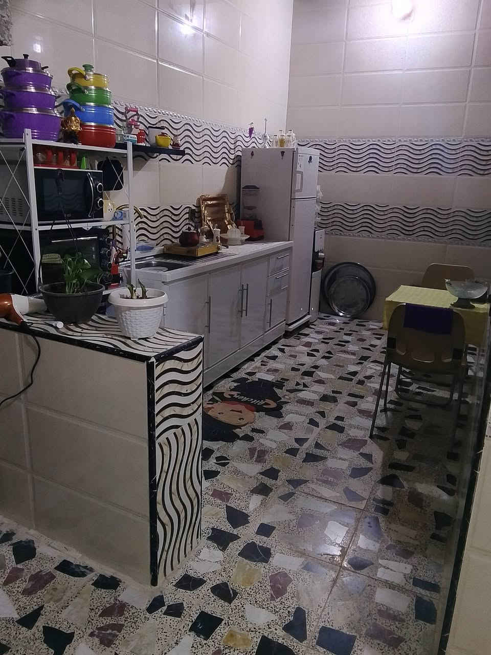 بيت للبيع 50متر سبع قصور مقبيل زنودلست الحمداني سعر 30 بي مجال ***********
