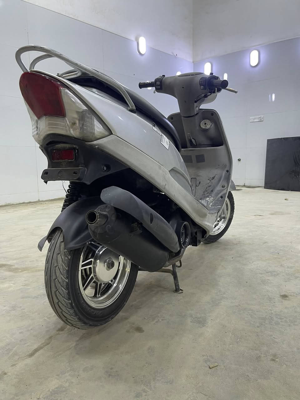 دراجه منغولي نضيفه مال حاويه واصله 800 مابعت رقم ***********
