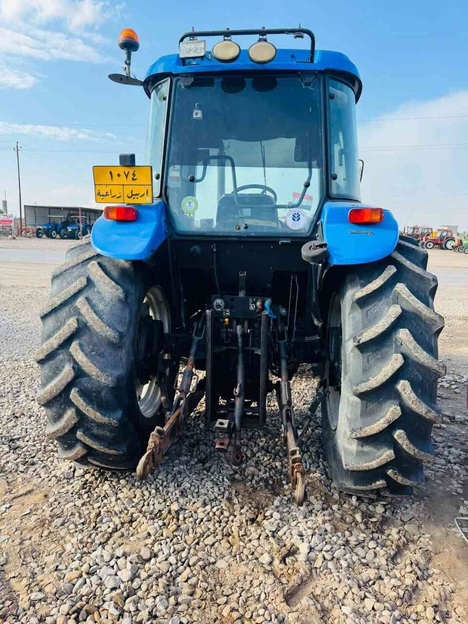 للبيع مكينه موديل ٢٠١١ حجم ٩٥/. ***********
