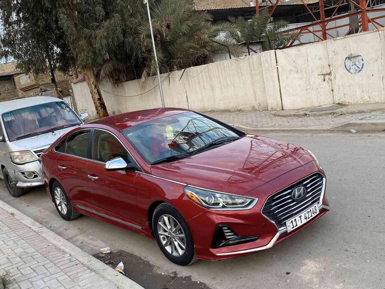 السلام عليكم 
سوناتا 2018 وارد امريكي
حادث جاملغ وباب سايق اريباك بس البرده
محرك 2400  كير AT محرك كير مامفتوح
رادار جانبي. نقط عمياء.  لايت زنون
سياره ليبل واحد. صور حادث بل منشور
سياره كلوب سيرفز مامشتغل بيها 
تبريد ثلج ⛄️ تدفه شغاله  هيتر جام
تخم تاير جديد شاده
شاشه كبيره كار بلي.  شاشه اعطال
داخل ابيض  تحديد مسار مانع تزحلق 
3 انضمه قياده ايكو نورمال سبورت
ماشيه 93 قابل لزياده 
مراوس حسب القناعه او بيع 
سعرها 128 ورقه وبيها مجال 
مكاني بغداد  التواصل ***********
بسمي. سنويه جددتها قبل شهر رقم جديد
