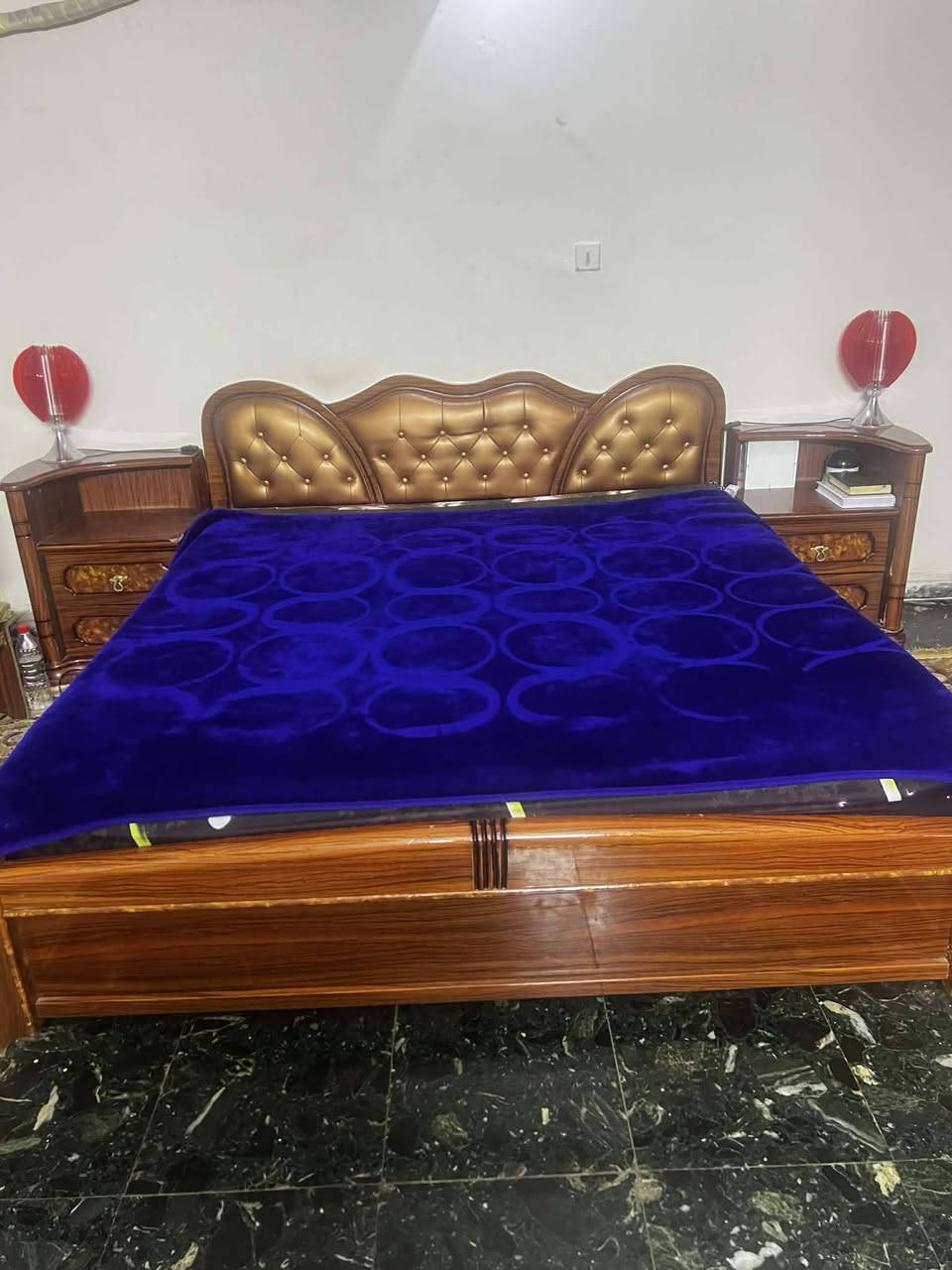 غرفه ماليزي شارع مدير الامن كنتور 8 باب
***********
