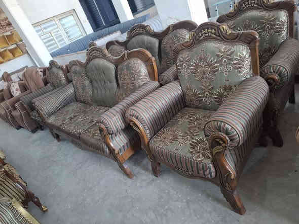 تخم ملكي زان باله تركي نظيف جدا جدا اخو الجديد 10 نفر كلش امرتب اسفنج مضغوط كل ضرر مابيه وخشب قوي كلش   بابل الحله الحمزة الغربي   ويوجود توصيل♥️️
***********
