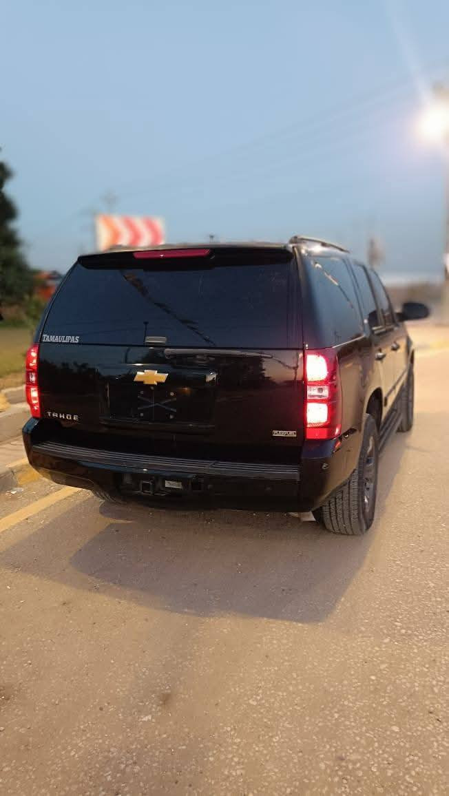 شوفرليت تاهو أدوات
كص قماره

الموديل: 2009 
المواصفات 
نص فول 
مقاعد جلد 
داخل أسود 
أدوات أدوات ادوات
السعر 75 ويه مجال 
البيع فقط بدون مراوس 
اي استفسار لتصال
***********
مكان السياره بابل الحله
