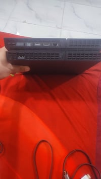 بلايستيشن ٤ سلم • ٢ جوستكات • هارد ١ تيرا