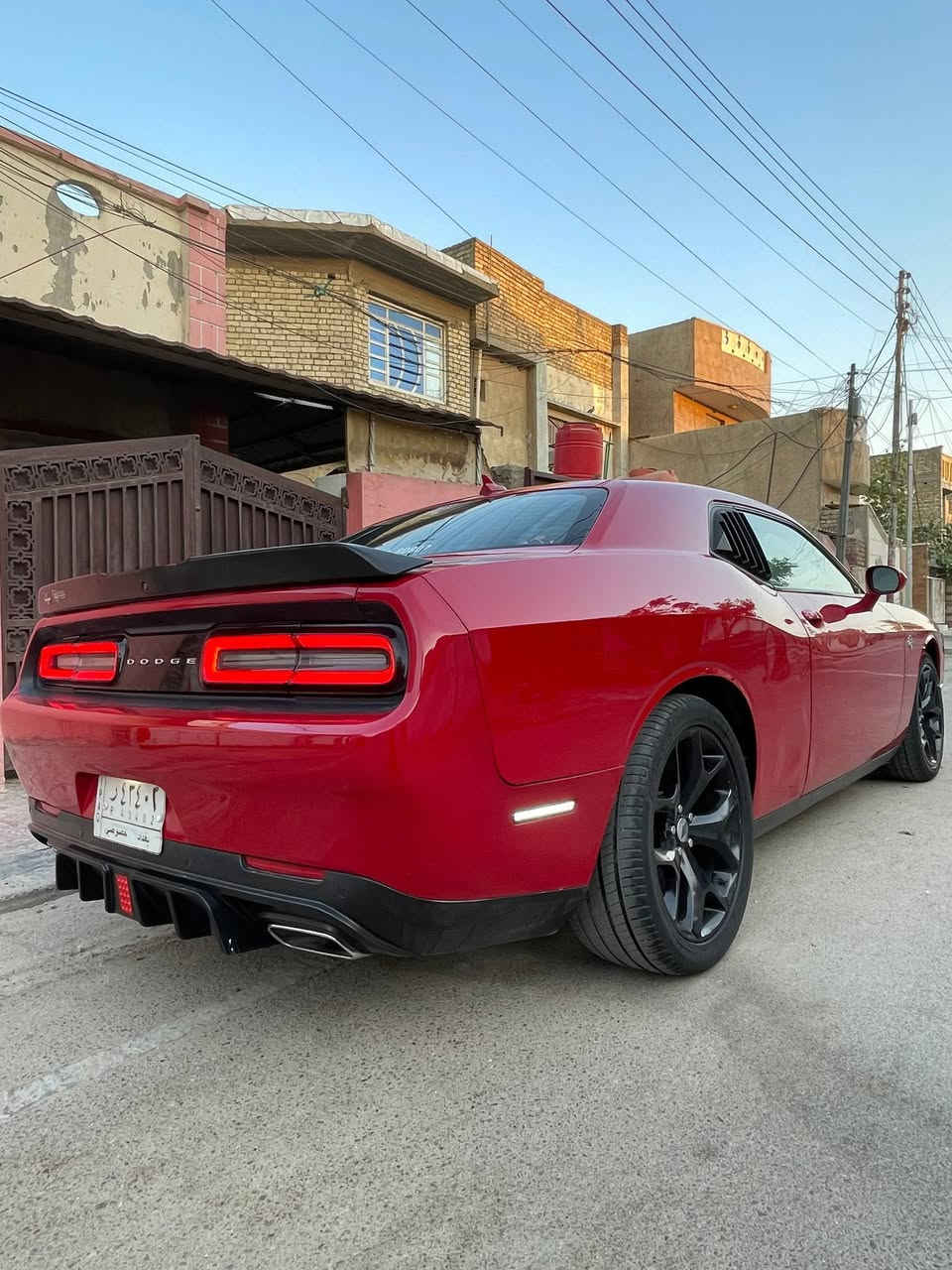 السلام عليكم
اليدور شي نظيف فقط
دوج جالنجر  sxt
 موديل 2016
  ماشية 71 مايل
حادثه قطعتين صندوك وجاملغ صبغ فقط
وبلعراق صار بيه بارد باب عكس السايق 
 بدون ايرباك شاصي
 لغد دواخل كفالة عامة
لون احمر مميز
 مواصفاته العاديه
بصمة تفتيح الأبواب 
 شاشه جبيرة
 كشنات كهربائيه
 امريات هيتر 
 تبريده ثلاجة
سماعات سستم الباين 
رقم بغداد تحويل ثاني يوم 
السعر 160$ مكاني بغداد البياع ***********
