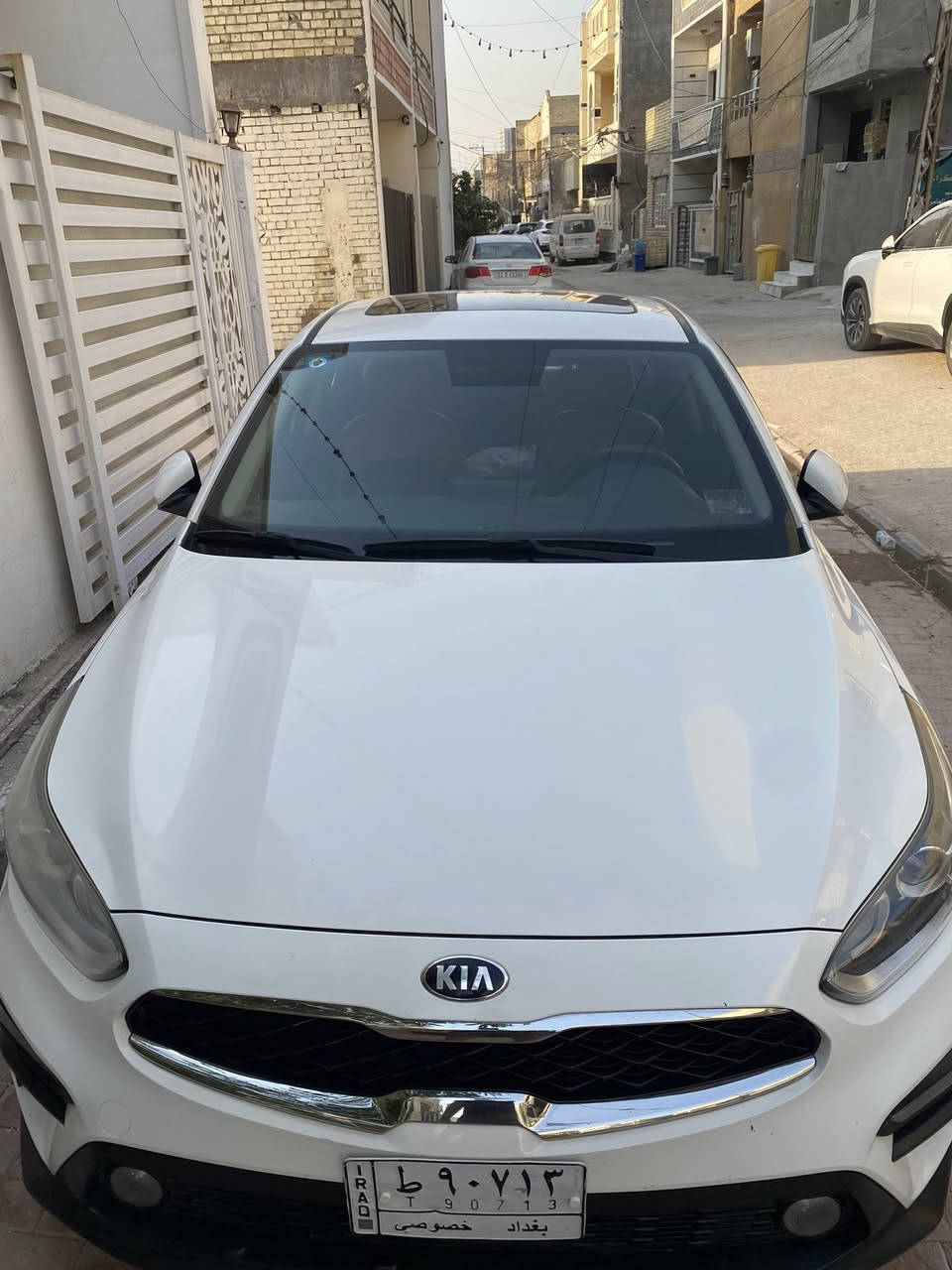 سلام عليكم كيا سيراتو موديل 2019 خليجي رقم بغداد بيه صبغ بجاملغ امامي وشويه يم رقم اثر اثر شخط
محرك 1600.
ماشيه 126 مواصفاته فتحه سلايت روف
شاشه كامره كشنات جلد تحكم استيرن تبريد خلفي مري شفط 5 ويل كب سويجات 2 تخم تاير كير محرك مكفول صدر جديد تبريد سياره جاهزه مكاني بغداد قرب جامع النداء 
السعر 145 وبيه مجال ***********
