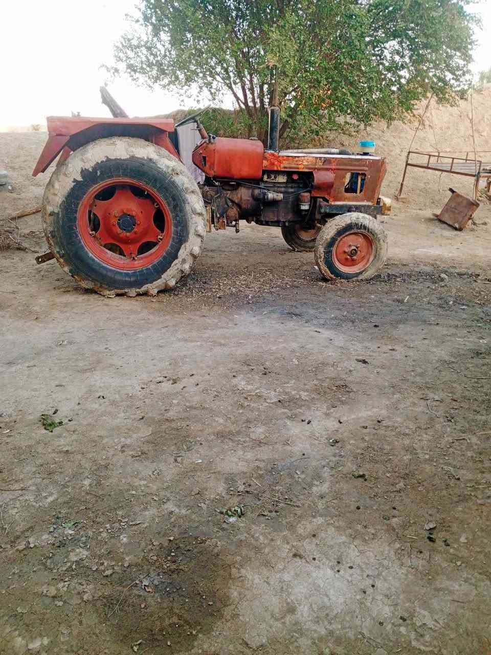 كاروبه عنتر للبيع مكفوله محرك بم جديد كير اكسن جهاز رفع مكفولات باور ستيرن السعر 2700اتصل***********
