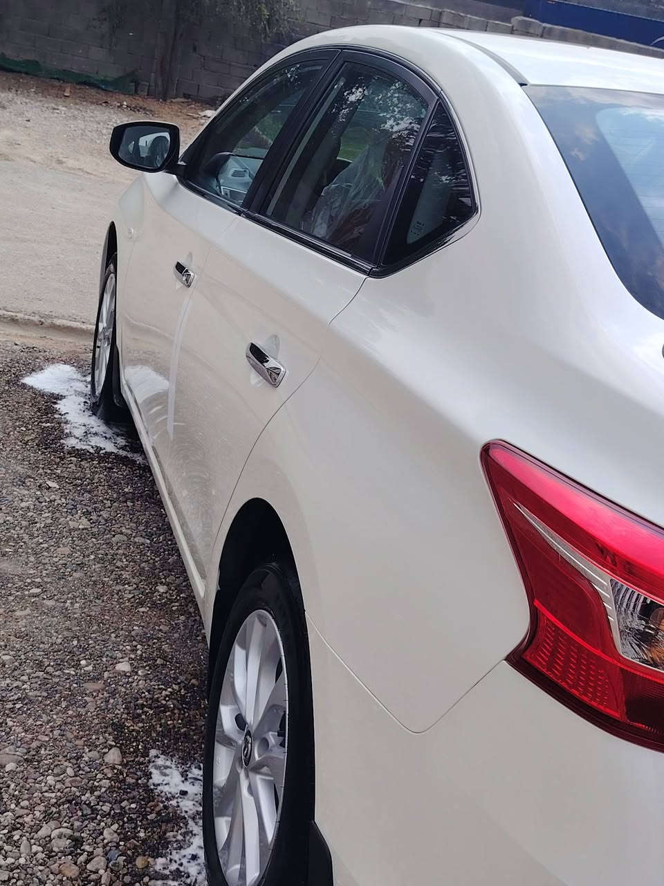 سنترا 2025 داخل جلد أحمر 6500 ماشيه رقم أربيل كفاله عامه السعر 127 بكان بغداد حي البتول ***********
