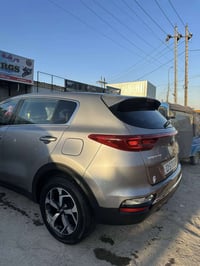 سبورتج للبيع السلام عليكم سبورتج موديل 2021 ماشيه 50 مايل السعر 180 بي...