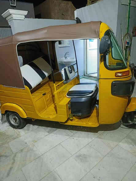 السلام عليكم تكتك مرقمة موديل 20
كفالة عامة تكتك ما مشتغلة نضيفة بمعنئ للكلمة 
لا خياس لا كلشي ***********
