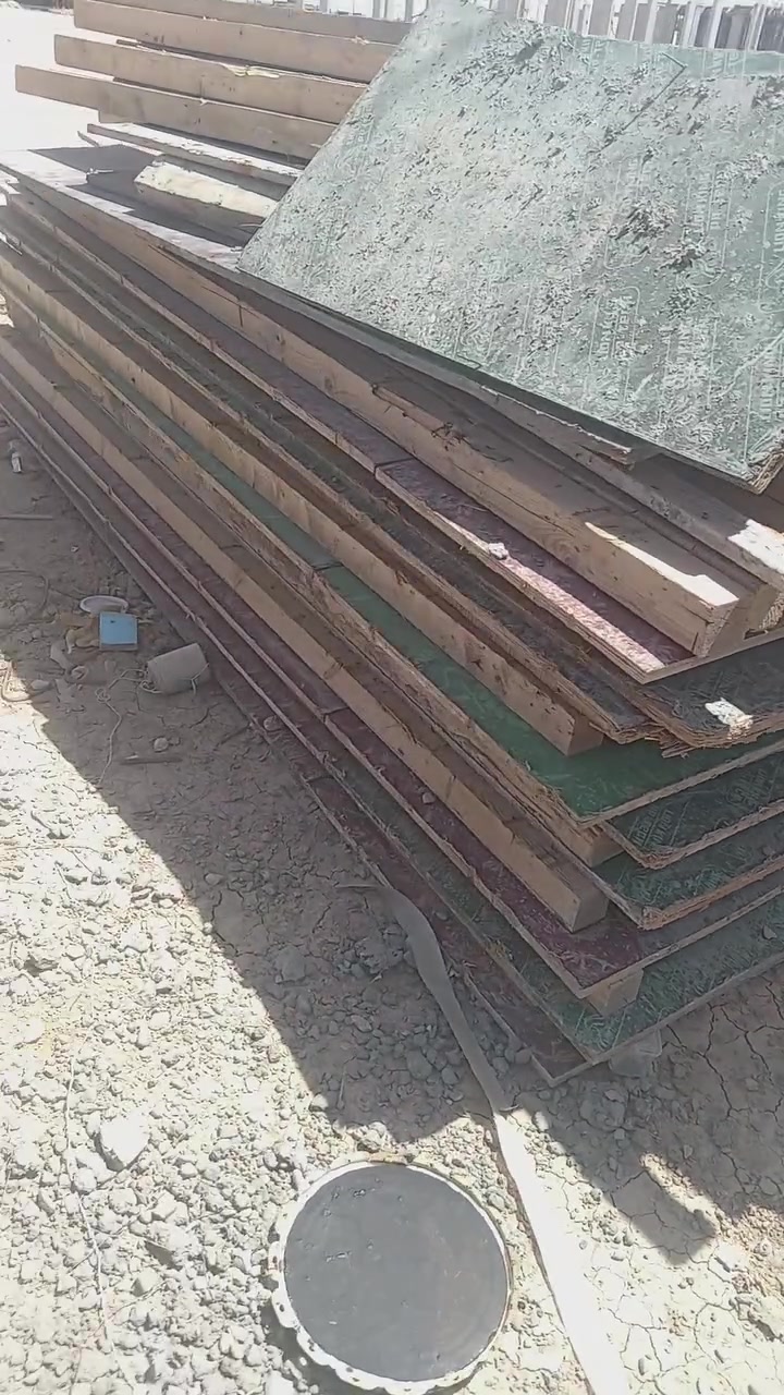 قالب  سير  او  بلاويد  يدك  مساحه  350  متر للبيع ***********
