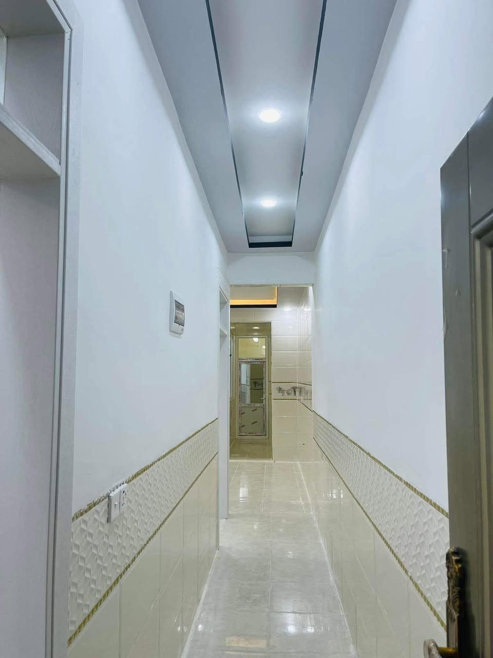 هات هات هات خانووی نایاب 

سلام علیکم 
نرخي ئةم خانوة 289گلأء و مةعامةلةية كةم

#خانووی_مۆدێرن بۆ فرۆشتن ⛪💒
ناونیشان 📍 ناحیەی ڕزگاری (سموود) 

🔷 گەڕەکی ئاسوودە ئەنفالەکان 
🔷 تەنیشت مزگەوتی ئاسوودە 🕋🕌
🔷 ڕووبەری 5 بە 20 = 100 مەترە 
🔷 تاپۆی ناوە 🔴 ڕووی لە سلێمانیی 
🔷 یەکەم کۆڵان پشت ماڵ لالە ژاڵانی 

🔴 مواسەفاتەکانی پێکهاتوون لە ⬇️

(   ژوورەکانی سەقفی مەغریبییە ✅ _ کامل دەکتی مەرکەزی بۆ کراوە ✅_ مەترو بیست کاشییە ✅ _ دەرگای ئەسڵی بۆ بەکارهێنراوە _ کۆڵانی قیرە _ نزیکی ڕەوزەو مەکتەبە )

🔴 ژوورەکانی ئەم خانووە پێکهاتووە لە ⬇️

🔶 میوان 🪑🚪
🔶 مساعد مطبخ 🍽️🫖
🔶 هۆڵێک 🖼️
🔶 ژوورێکی نوستن 🛋️🛏️
🔶 ڕۆشنایی 🪟
🔶 مشتەمەلات 🛁🚿

ئێوەی بەڕێزیش هەر موڵکێکتان هەبوو بۆ فرۆشتن یان ویستان بیکڕن دەتوانن ڕەسم و زانیارییەکانتان بنێرنبۆ ژمارە ڤایبەری 📳✅***********
