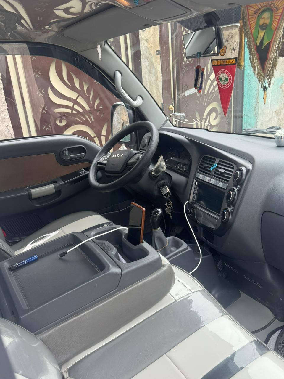 سلام عليكم كيا بنكو للبيع
المنشأ /KOREA
الموديل/ 2025
عداد المسافه/27 الف
الضرر/كفاله عامه فقط شخط باب سايق
ناقل الحركه/✅
محرك/2700✅
شواصي/✅
اكسل/✅
الارقام/ بغداد/ حمل✅
الغرفه✅ دوشمه عام
العنوان بغداد زعفرانيه ***********
