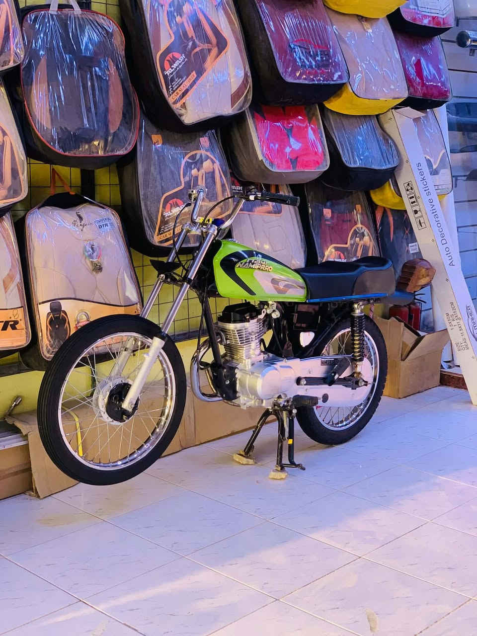 السلام عليكم سيجي تعمير 25دراجه ما متعوبه وشاصي تايكر 18سكنر سعر. خاص او اتصال ***********
