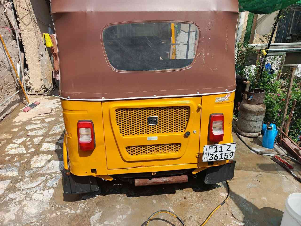 السلام عليكم تكتك باجاج مو ديل 2021 نضيفا مال شغل تاخذها كبل للشارع مكاني بغداد جسر ديالى القديم رقم ***********
