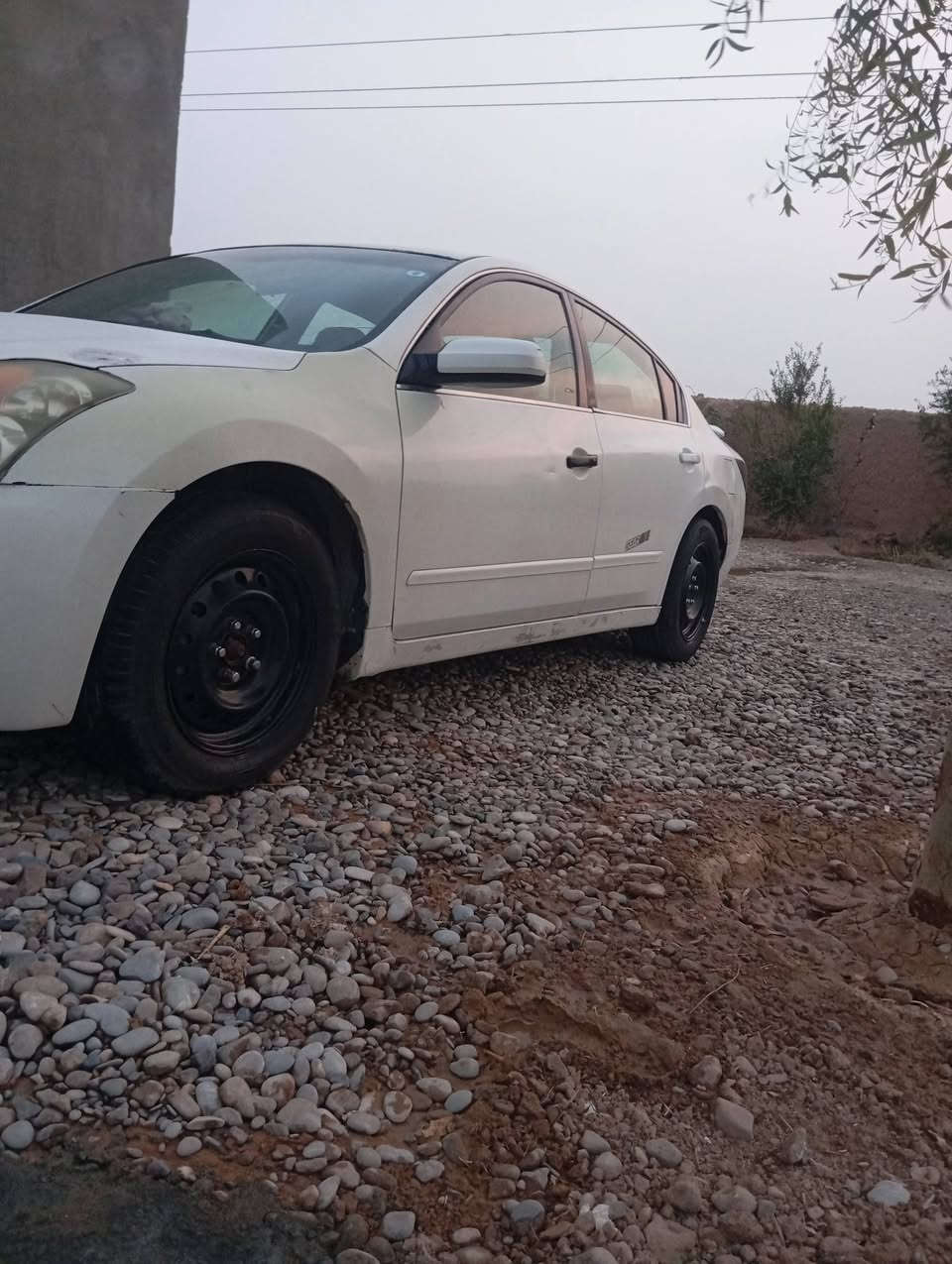 السلام عليكم
للبيع نيسان التيما موديل 2007 وارد امريكي 
رقم بغداد  بسمي
السعر  ( 75$ ورقه )  وبيها مجال 
تحويل مباشر
مكينه وكير شرط 
محرك 2500 المرغوب اربعه سلندر
مواصفات 
بصمه 
ابواب بصمه 
 
السنويه 2030

السيارة  احلى من صور نظيفه ما بيها اي نقص واي مصرف مابيها 

عنوان السيارة ديالئ  / جلولاء 
اي استفسار راسل على واتساب او على الرقم / ***********
