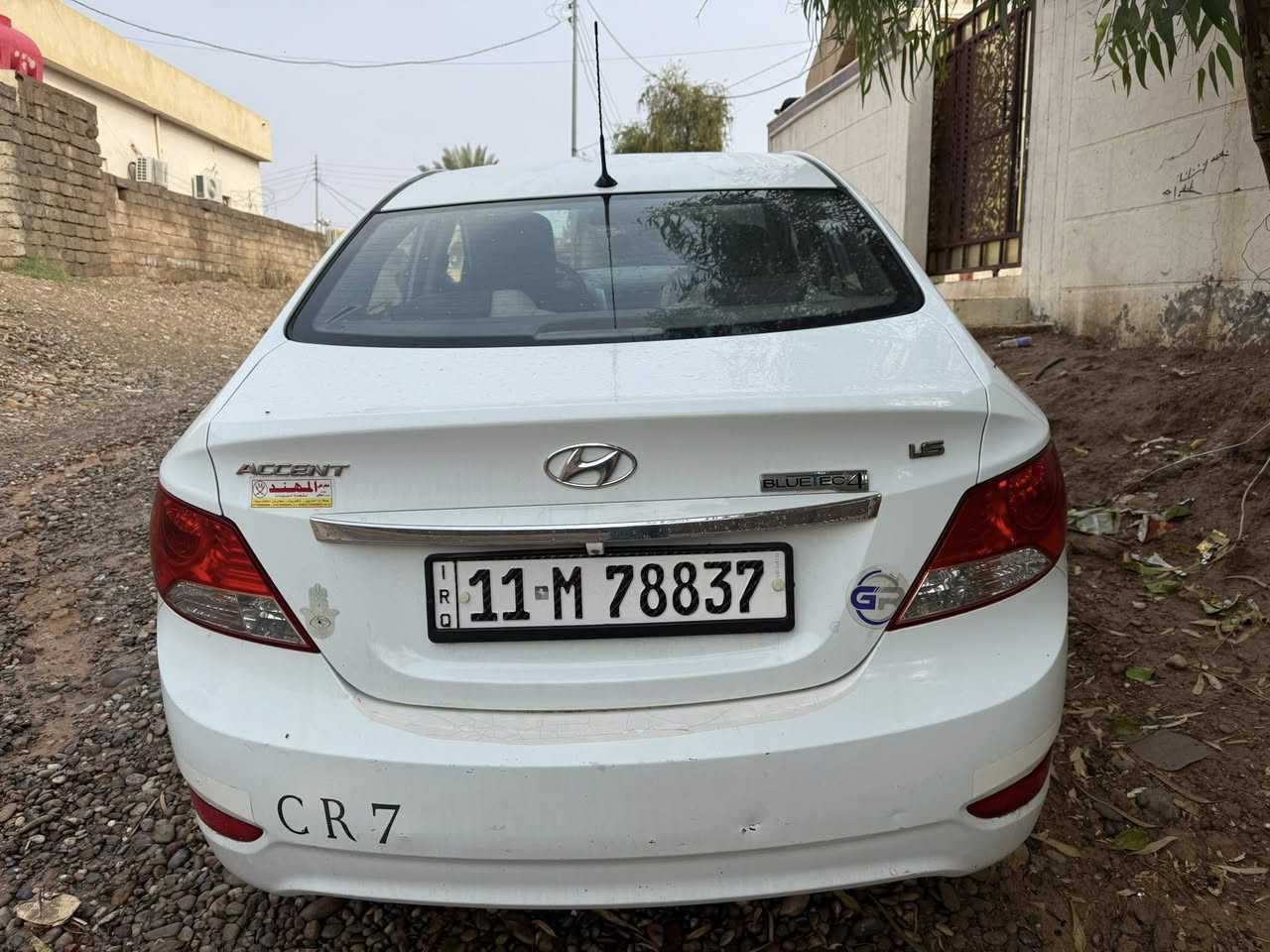 السلام عليكم اكسنت
 للبيع خليجي الفحص
 موجود بل صور موديل 2015
رقم بغداد مشروع وطني
بدون صبع كير محرك تايرات 
كله جديد مكان السياره 
بيجي البوطعمه
هـ***********
السعر 110 و بيها مجال
