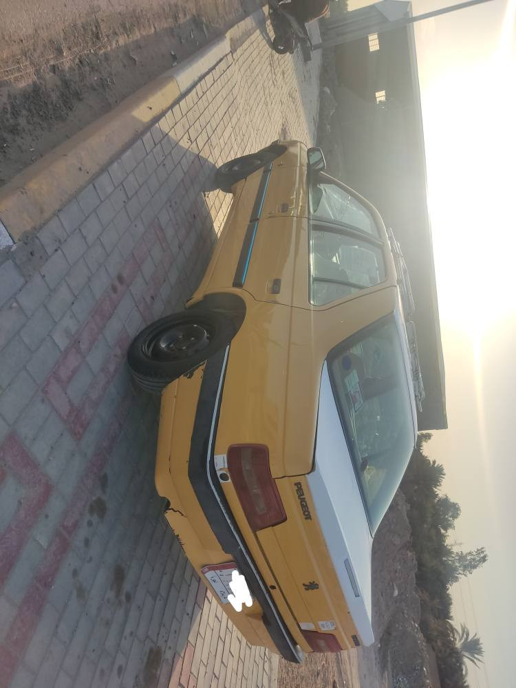 للبيع فقط بيجو اكد موديل 2016 دشبول عالي رقم كربلاء شرط التحويل سنويه جديده مصفره هيئه غرامه عليه 100الف ينزل من سعرها كير ومحرك مكفولات تبريد شغال ثلج تتفئه شغاله حداديه تخم تاير جديد بيها جاملغ امامي مبدل يسار وبارد باب السايق اشويه موضح بالصور للاستفسار *********** السعر 35 مكان السياره الحر حي العسكري كربلاء, العراق
