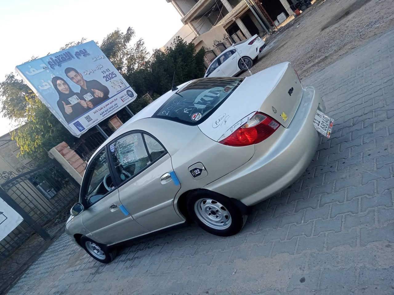 ***********سعره 47$وبيهه سياره كيا ريو موديل 2002رقم بغداد انكليزي دولي سنويه جديده مداور مباشر ماشيه 205الف سياره جاهزه مكينه1600 وكير اوتماتيك بلادي جدد تبريد تدفه 🥵 حداديه أمامي وخلفي وتخم تاير ويل جدد كهربايات فول شغاله مسجل دواخل جدد دوشمه كشنات جدد كاعيه جلد جديد سياره جاهزه من كلشي وناعم ونشطه وترايه وين ميعجبك سياره جديده بمعنى الكلام  كلش كلش حلوه بعد احلى من الصور مال جنيان على وضع الشركه مكاني نجف سعره 47$ وبيهه مجال الشراي يتصل ***********مكاني نجف
