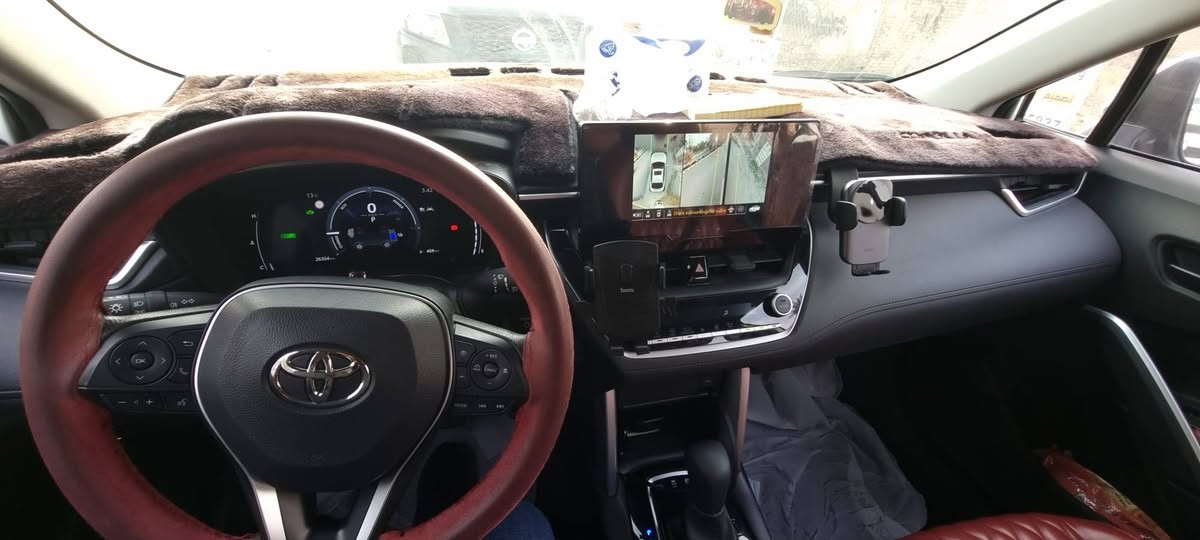 🚗 للبيع
• تويوتا فورنت لاندر 2024
 بغداد – حي جميلة + القادسية
  الرد على الخاص واتساب برسالة بالسعر 
الرقم ***********
📍 بغداد الرصافة حي جميلة بعد ٩ ليلا
📍 الموقع الثاني القادسية من ٩ لحد ٧ المغرب
✅ المواصفات : 
⚙️ المحرك: 2000 هايبرد اقتصادي ⚡
📏 الممشى: [26.500] قابل للزيادة✅
🌍 الوارد: صيني
🛞 الويل: 18 إنج
نظام تشغيل بصمة + دخول ذكي بدون مفتاح
• شاشة وسطية كبيرة تدعم Apple CarPlay 
• كاميرات 360 درجة 4 كامرات
• كشنات جلد 
• فتحة سقف
• أنظمة أمان متطورة:
  • رادار أمامي وكبح تلقائي
  • نظام تنبيه الخروج عن المسار
٠ سياقة ذاتية
  • مانع انزلاق + مانع انحدار
• نظام قيادة متعدد (عادي – اقتصادي – سبورت – هايبرد)
• إضاءة أمامية وخلفية LED بالكامل
• نظام تثبيت سرعة ذكي
• تكييف أوتوماتيكي مزدوج المناخ
