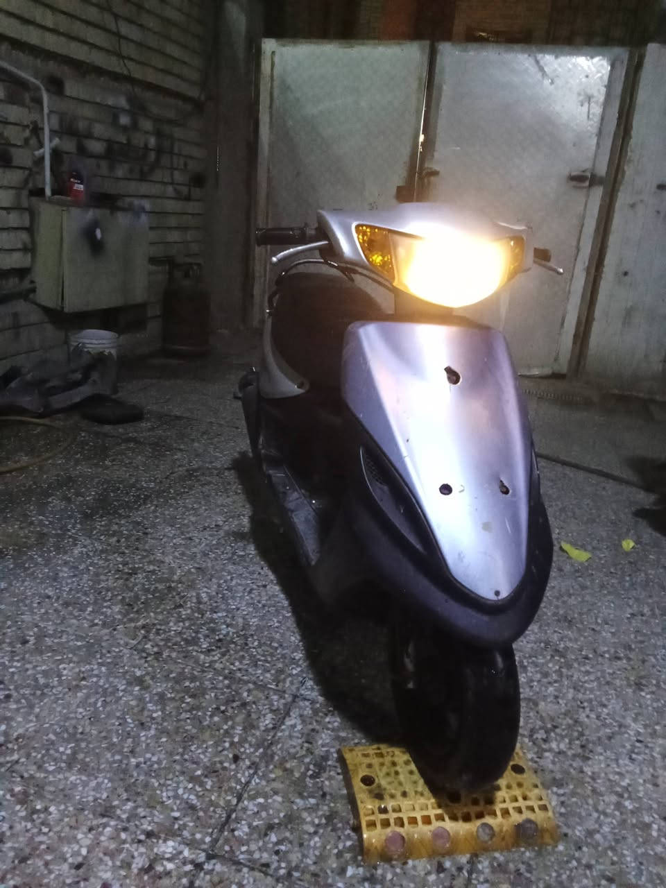 السلام عليكم ماكس قجمه  للبيع او مراوس مكينه ناعمه خرسه شلعه ومعدل شك الكاع كفراتها بلاديات مختم السعر280   المكان مدينة الصدر 
***********
