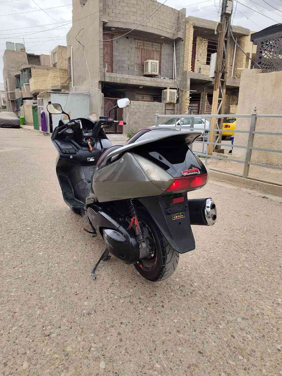 سلام عليكم للبيع سلفر ونج بقلاوه مكينه 600 وراد امريكي دشبول 200 مكينه بلادي برغي مامفتوح كله شغال اي نقص ماكو شلعه معدل توب تخم تايرات جدد دبلات نضيف دراجه مال جناي سعر دراجه 13 بغداد زعفرانيه
***********

