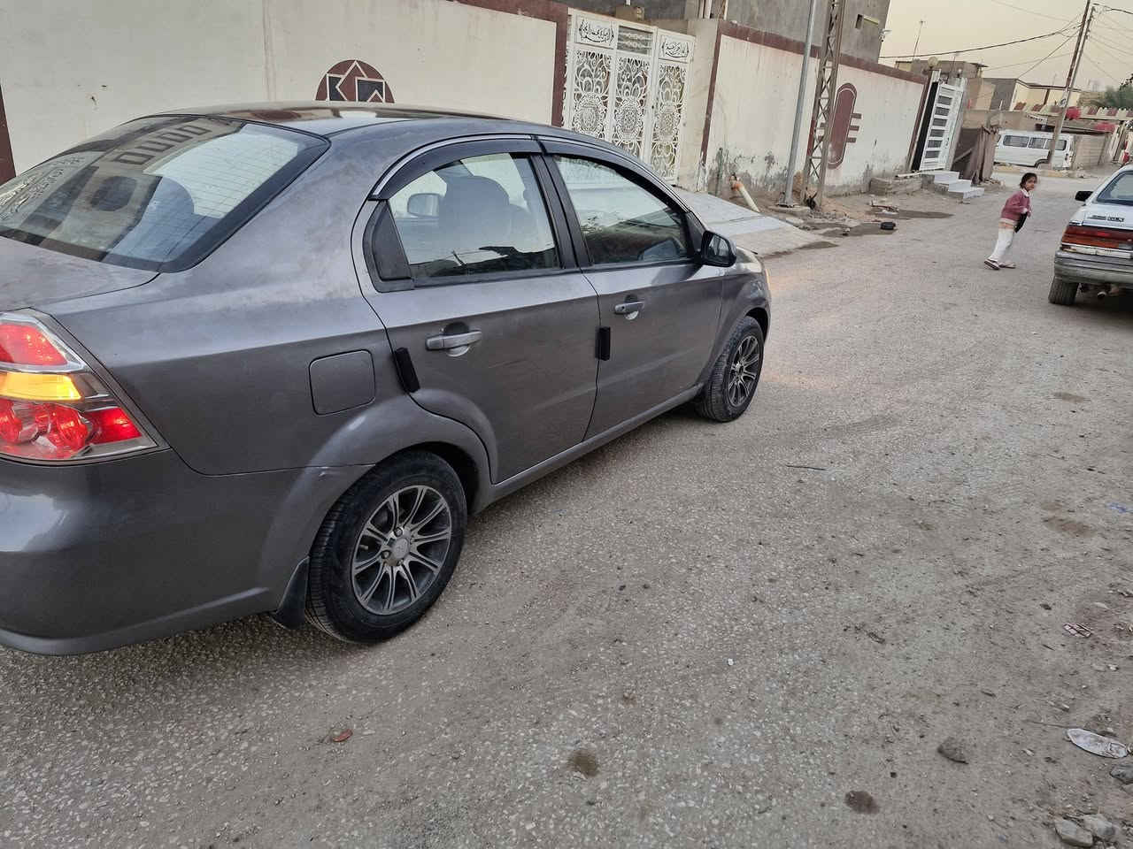 السلام عليكم
افيو بغداد رقم انكليزي 2009 اوتوماتيك كير ومحرك مكفولات حداديه تخم تاير باتري جديد تبريد ثلج مكفوله من الضربه  بيه كم قطعه صبغ ابيع احزام 

السعر 52

***********

القاسم /ناحية الطليعه
