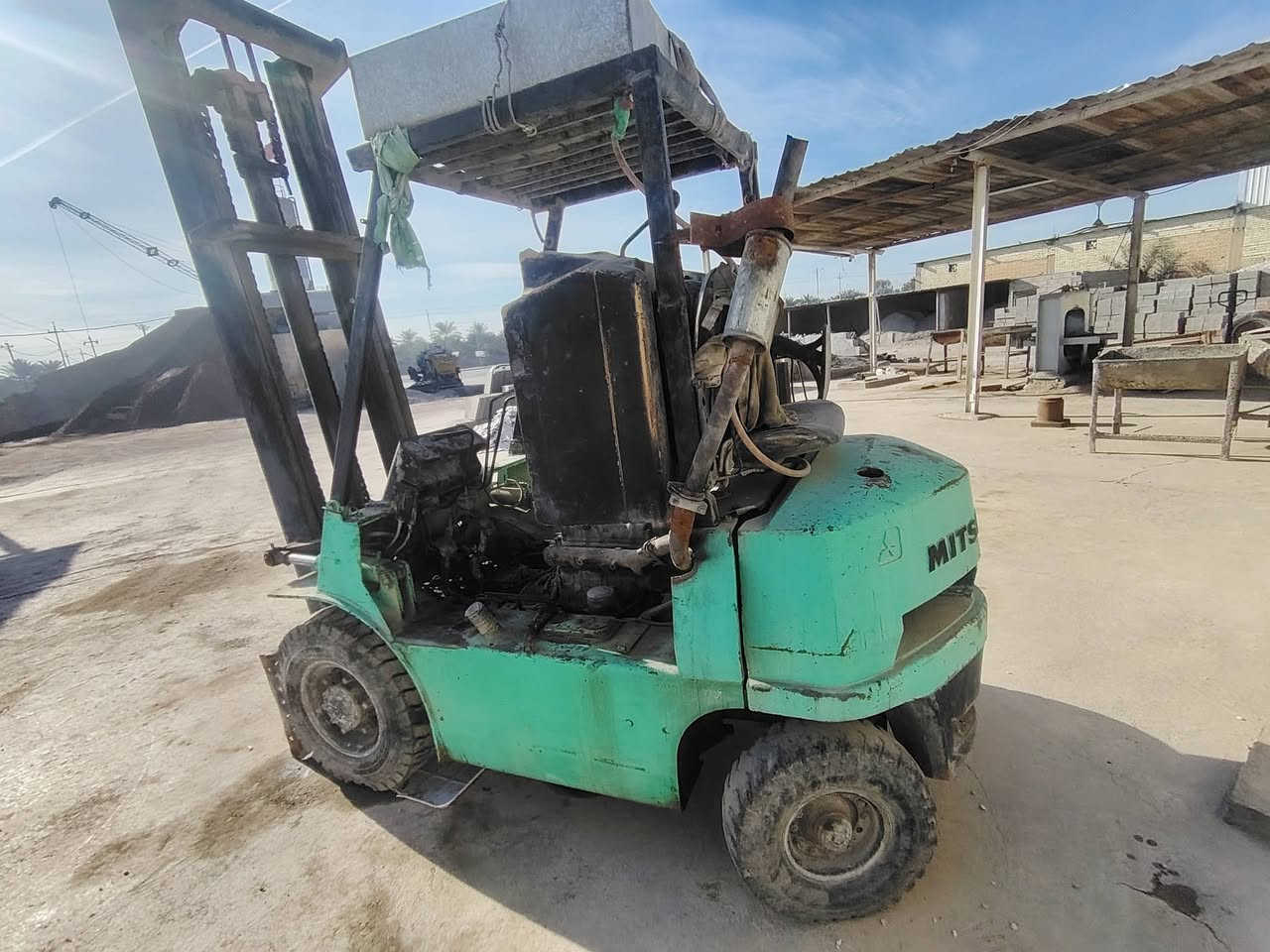 السلام عليكم رافعه شوكيه للبيع كامله مابيه اي نقص بدون لوحات محرك وكير كامله مكانها واسط الصويره للاتصال ***********
