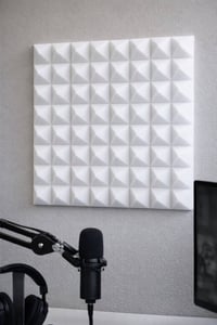 🔥 للبيع – عازل صوت احترافي 🔥  إذا عندك غرفة تسجيل، بث مباشر، ألعاب، أو...