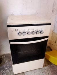 طباخات للبيع العدد ،2 الطباخ الكبير 150 الف وبي مجال بسيط كله شغال وفر...