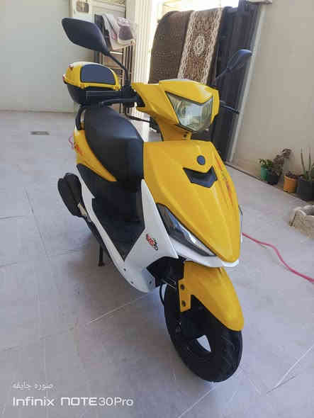 سلام عليكم 
للبيع دراجه 2021
دراجه مال تخزين ماشي 5000
نضافه99/100 من محرك كابريته كهربائيات 
للاستفسار الاتصال على الرقم التالي ***********
او خاص
