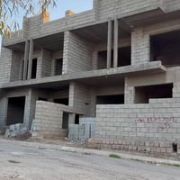 هيكل عدد ٢ للبيع  ١٨٠ متر الهيكل الواحد  استقبال و هول و مطبخ غرفت نوم...