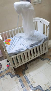 سرير اطفال • مستعمل ٦ أشهر • حي البلاديه